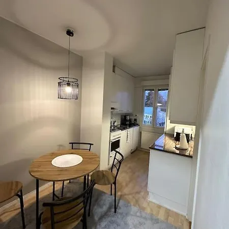 公寓 Kotimaailma - Viihtyisae Nelioe Keskustassa